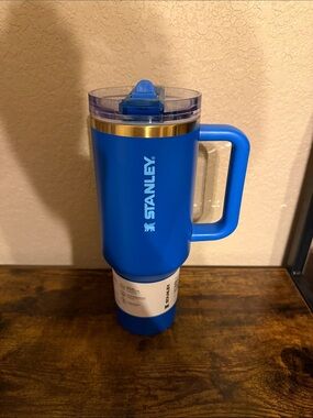 Stanley 40 oz Blue Insulated Travel Mug with Handle